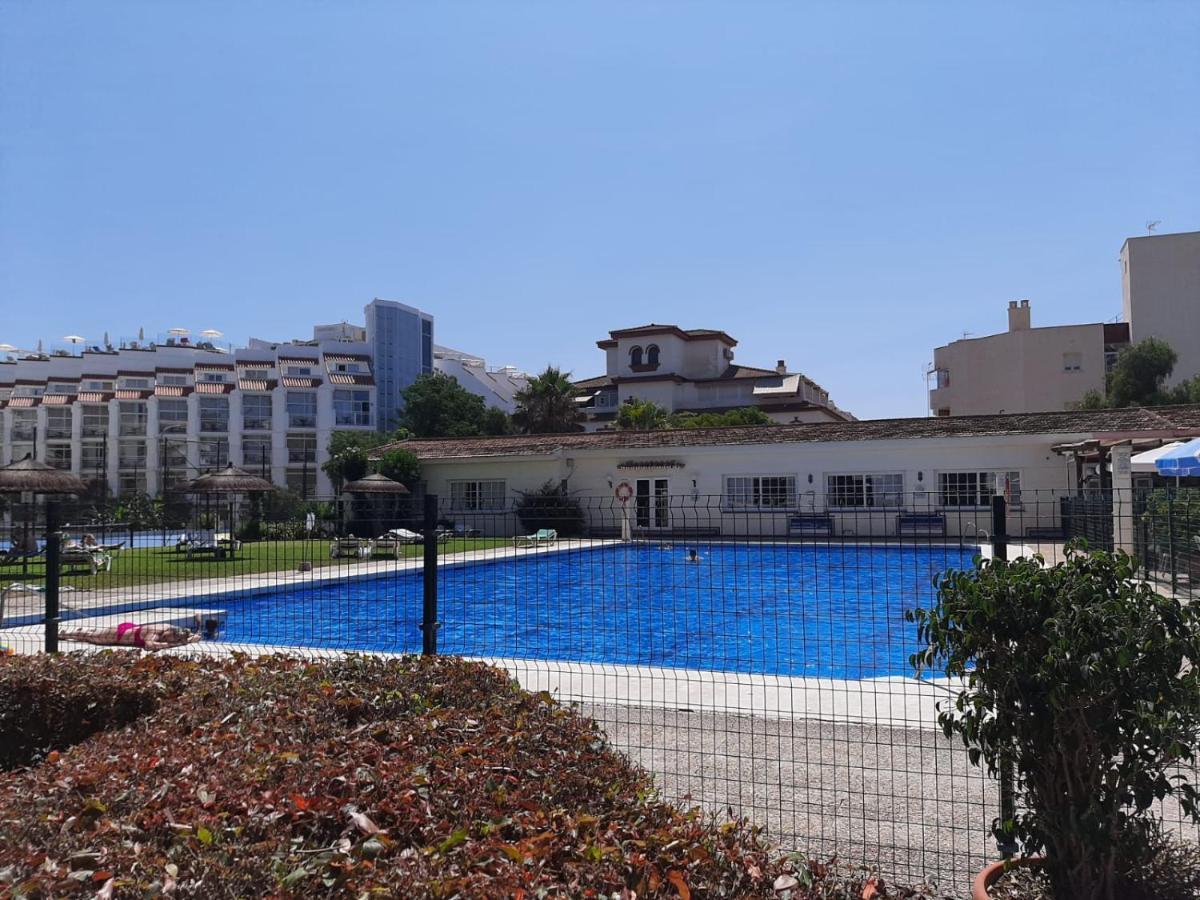 Апартаменты Carihuela Park Palace Apartament Sun&Beach Торремолинос Экстерьер фото